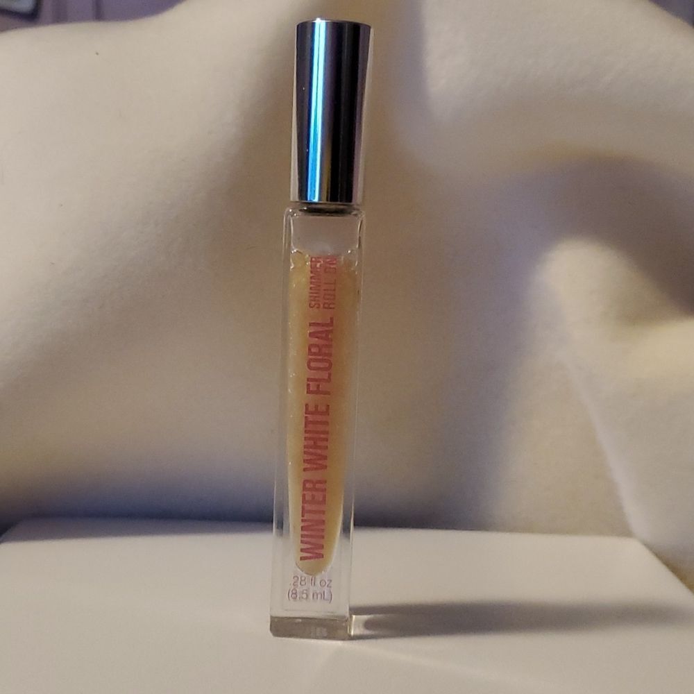 Winter White Floral Shimmer Roll On Bath & Body Works